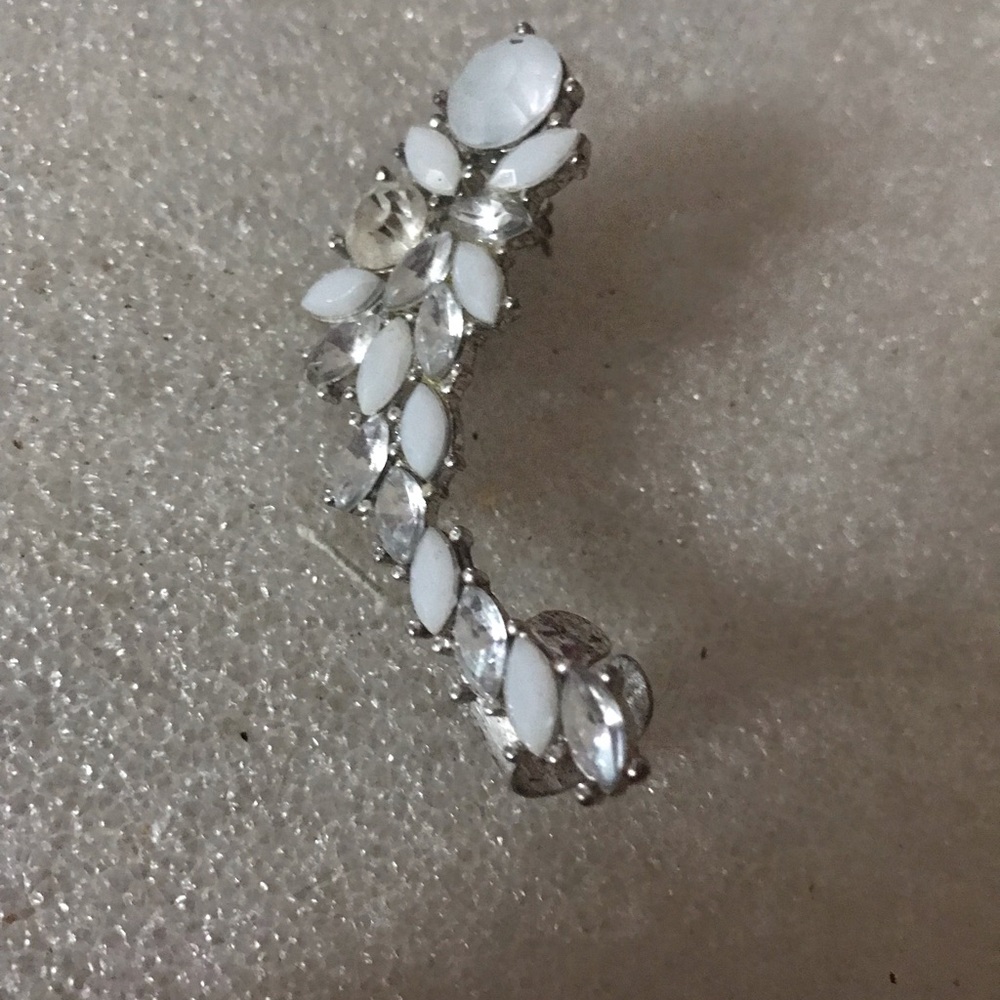 White Crystal Leaf Ear Cuff - Elegant Women’s Jewelry